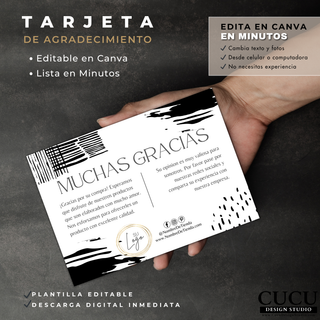 Tarjeta de agradecimiento editable sostenida en la mano con diseño moderno en negro, blanco y detalles dorados. Plantilla digital para Canva ideal para pequeños negocios, boutiques y tiendas online. Incluye espacio para mensaje personalizado, logo y redes sociales. Diseño sofisticado y profesional listo para descargar y editar fácilmente en minutos. / Editable thank you card held in hand featuring a modern black, white, and gold design. Digital Canva template ideal for small businesses, boutiques, and onlin